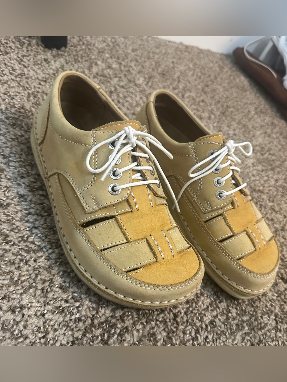 Birkenstock Pasadena Lace-Up Women’s Size 37 Tan Beige Nubuck Leather - Picture 2 of 4